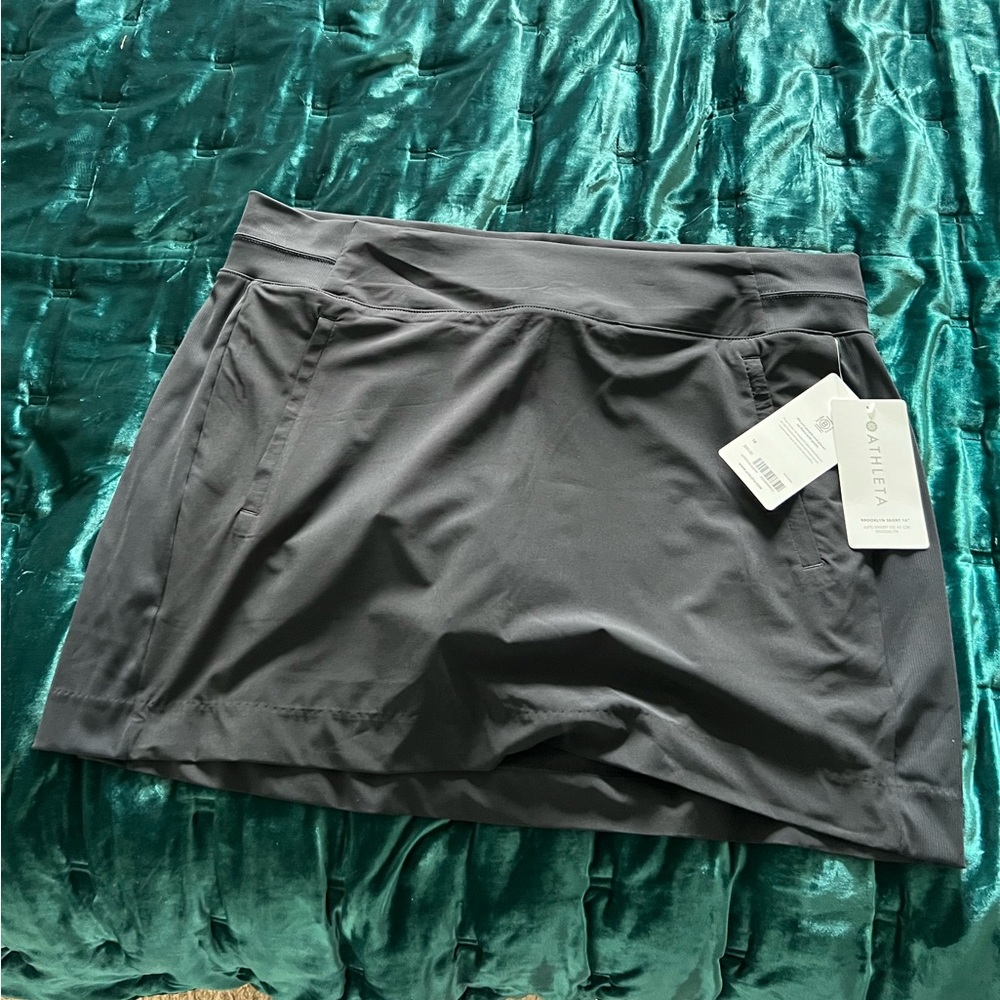 Athleta Brooklyn Skirt with Built in Shorts - size 18 - NWT